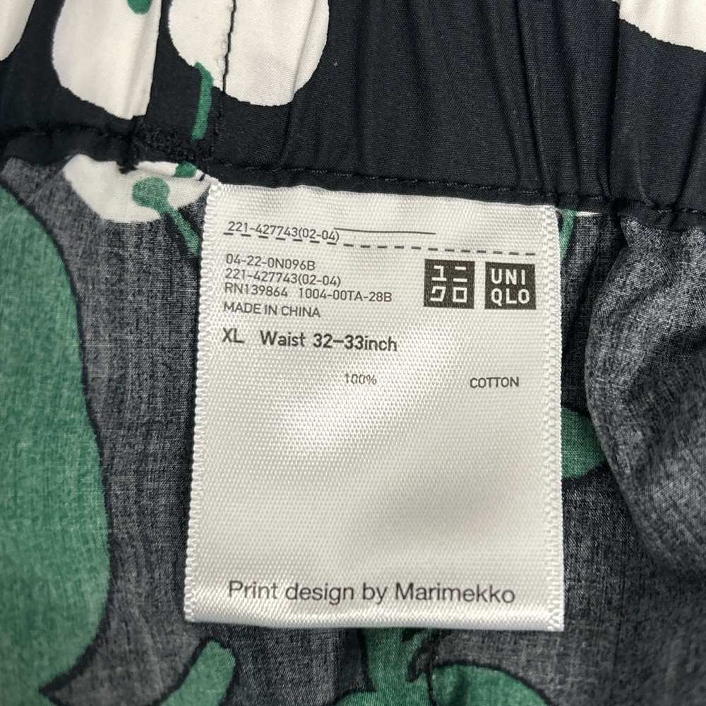 Marimekko Black, Green, and Blue Patterned Women Shorts - Picture 4 of 8